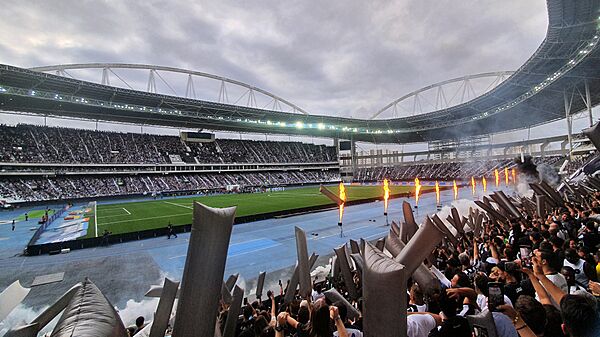 Torcida alvinegra na partida Botafogo 4 x 1 Coritiba - Brasileirão 2023
