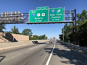 2018-07-08 08 29 42 View west along Interstate 78 (New Jersey Turnpike Newark Bay Extension) just west of Exit 14A in Bayonne, Hudson County, New Jersey