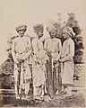 Banians of Damnaggar (Kutch) (9938983803)