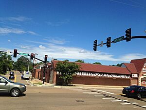 Belhaven Heights Historic District - Fortification and N. Jefferson