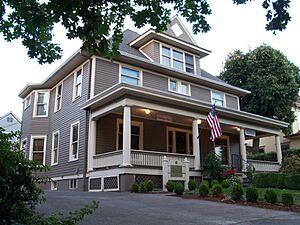 Chumasero-Smith House 02
