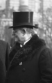 Heinrich held 102 01176crop