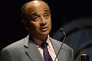 Kwame Anthony Appiah no Fronteiras do Pensamento Porto Alegre 2013 (9517494881).jpg