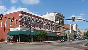 Main east of Columbus in downtown Lancaster
