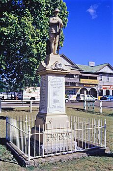Miriam Vale War Memorial, 1995