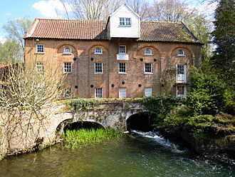 Narbourough Watermill 22 04 2010.JPG