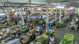 Paramaribo market (33557504165)