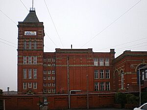 Regent Mill, Failsworth - geograph.org.uk - 1152610