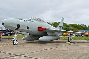 Republic RF-84F Thunderflash ‘27412 - FS-412’ (really 53-7554) (18400726621)
