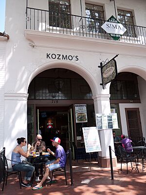 State Street, Santa Barbara - panoramio - Thomas Camargo