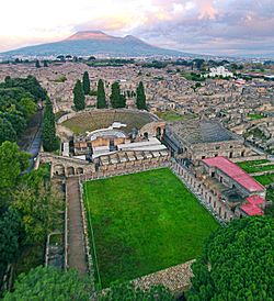 Theathres of Pompeii.jpg
