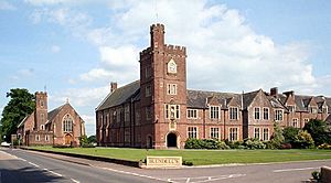 Tiverton, Blundells - geograph.org.uk - 181708