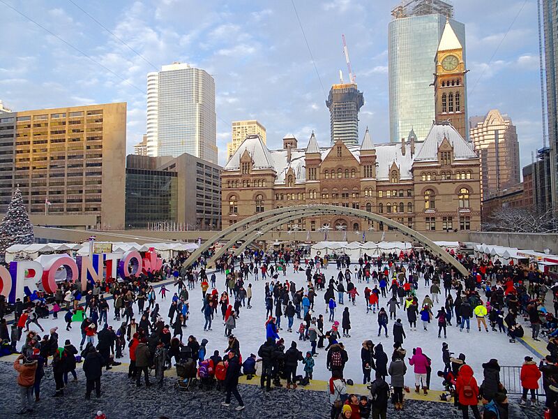 Toronto City Hall (25383892988)