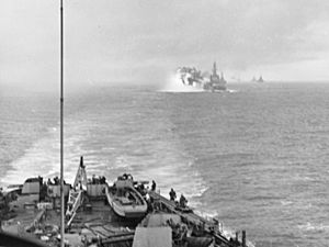 USS Massachusetts (BB-59) opens fire on Kaimaishi on 9 August 1945 (80-G-339333)