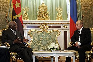 Vladimir Putin with Jose Eduardo dos Santos-1