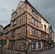Bretagne Ille Rennes1 tango7174