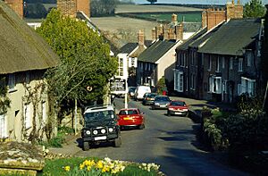 Evershot - geograph.org.uk - 40208.jpg