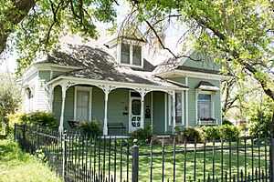 Hutcheson-Smith House1 (1 of 1)