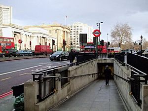 Hyde Park Corner stn southwest entrance