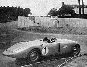 Jean-Pierre Wimille et Pierre Veyron vainqueurs des 24 Heures du Mans 1939 sur Bugatti Type 57C