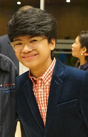 Joey Alexander with MPR leader (cropped).jpg