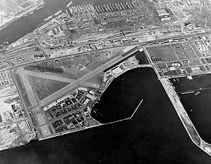 NavalAirStationTerminalIsland ReevesField 1944.jpg
