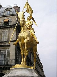 Paris 75001 Place des Pyramides Jeanne d'Arc equestre by Frémiet S1