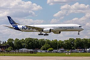 Paris Air Show 2019, Le Bourget (SIAE9586)
