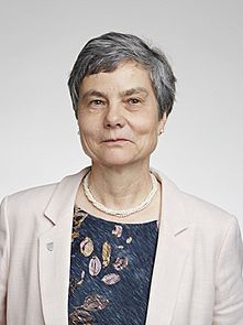 Portrait photograph of Professor Caroline Series, FRS