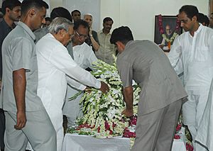 The former Prime Minister Shri Atal Bihari Vajpayee paying tribute to the mortal remains of the former Prime Minister Shri Chandra Shekhar, in New Delhi on July 08, 2007