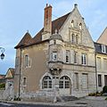 Chateaudun - Maison angle Cuirasserie Huileries (1)