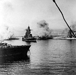 Croiseur de bataille Strasbourg 03-07-1940.jpg