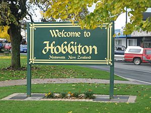 EN-Hobbiton-Matamata-NZ-Attribution-Share-Alike25