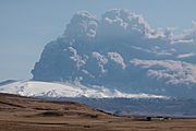 Eyjafjallajokull volcano plume 2010 04 18