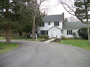 Frank Melville Memorial Park; Bates House