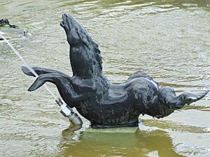 Globe fountain detail - geograph.org.uk - 894643