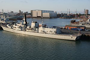 HMS St Albans-02