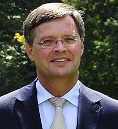 Jan Peter Balkenende, 2011 (cropped 2)