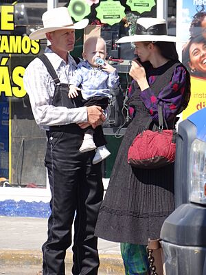 Mennonite Family - Campeche - Mexico - 01