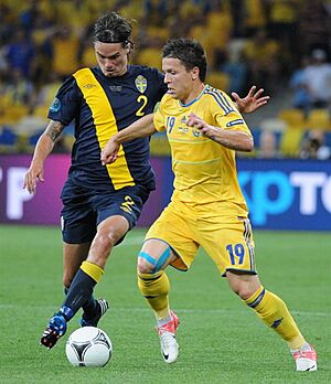 Mikael Lustig - Yevhen Konoplyanka 20120611