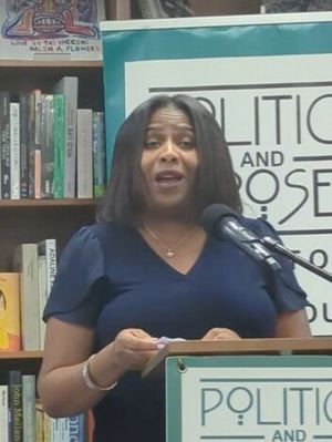 Nikki M. Taylor at Politics and Prose (cropped)