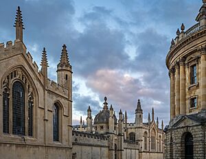 Oxford, City of Dreaming Spires-L1002837