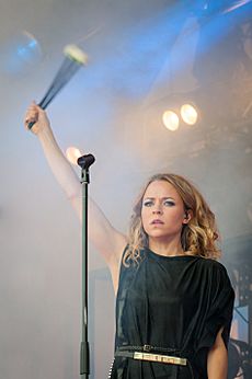 Paula Vesala - Ilosaarirock 2012 2