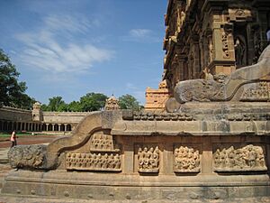 Relief Staircase, Brihadeeswara