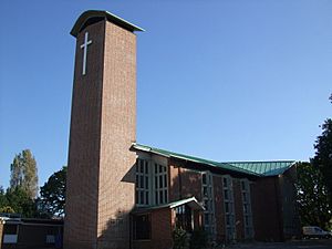 St George's Church Oakdale Poole Dorset.jpg