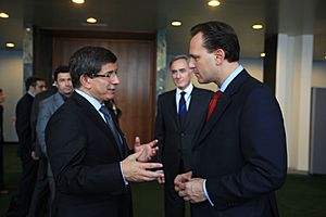 Turkish Foreign Minister Ahmet Davutoglu & Greek Foreign Minister Dimitris Droutsas 1