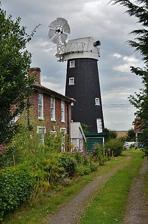 Wicklewood Windmill (geograph 3064973)
