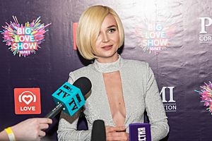Полина Гагарина на прессволе на Big Love Show 2018 в СПб