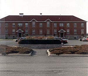Administrative building RMC Saint-Jean
