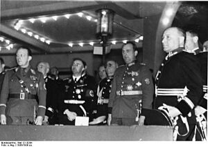 Bundesarchiv Bild 121-0208, Berlin, italienische Polizeiführer, Sport